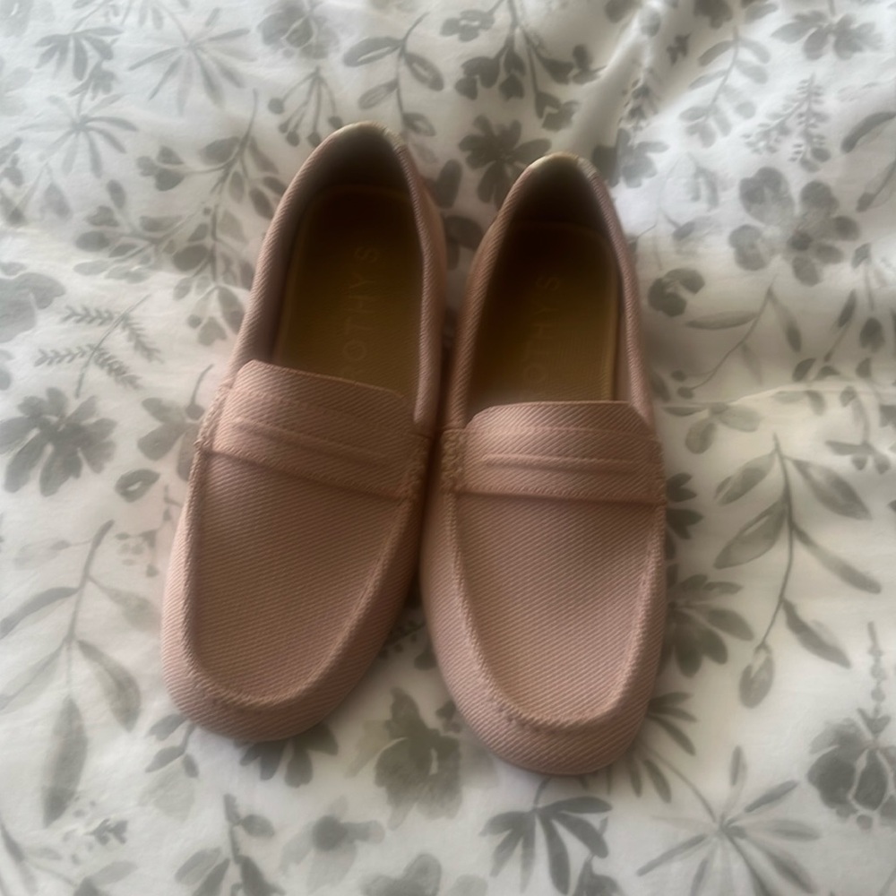 Rothy's Driver in Beachside Pink. Excellent Condition. Size 8.5